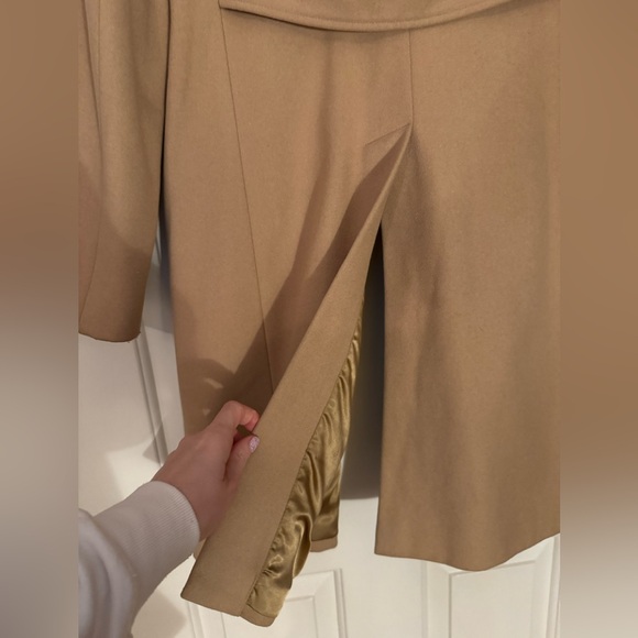 Women’s Banana Republic wool coat - Picture 9 of 11